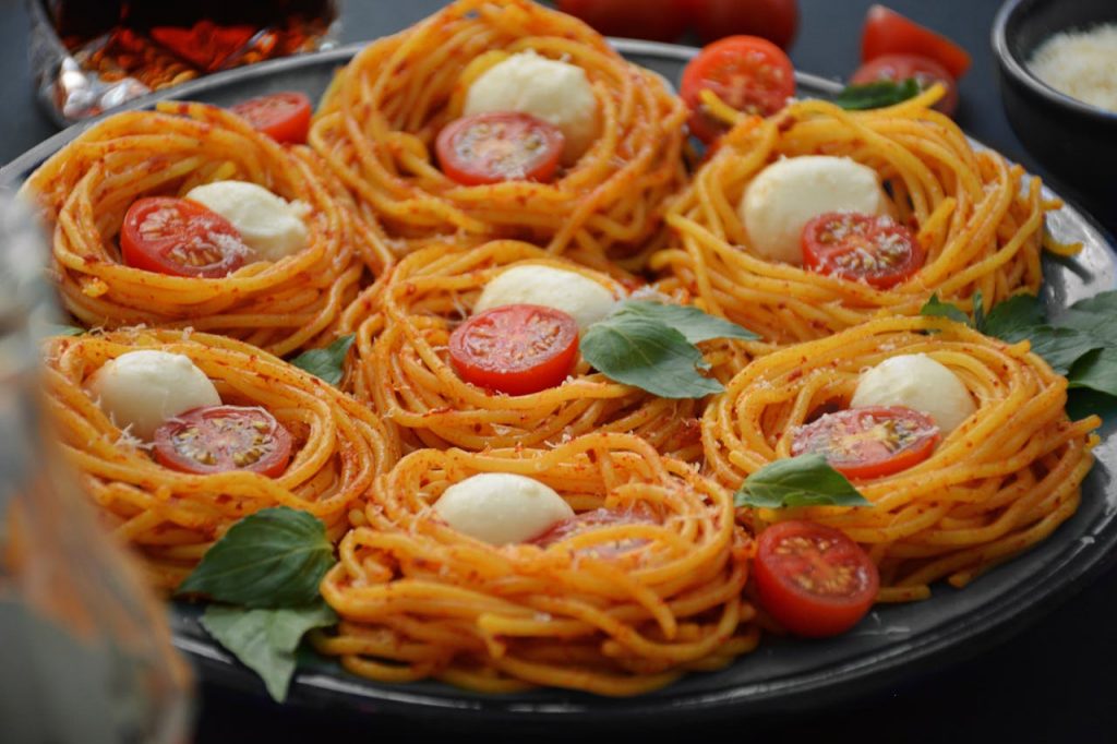 pexels-photo-4936945-1 Delicious spaghetti with fresh cherry tomatoes and cheese for lunch